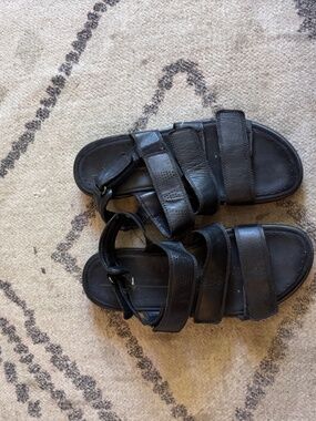 Leather sandals so cute Ecco size 39 summer * accepting offers